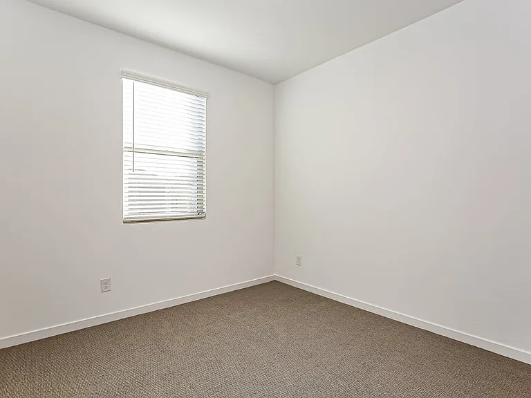 5640 W Walatowa St — Photo 11