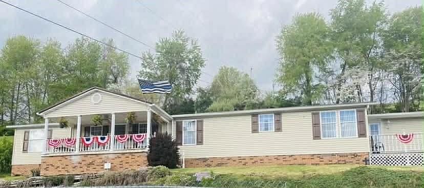 1st image of 179 Marshall St