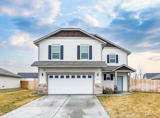 6118 Ramus Ln, Pasco, WA 99301