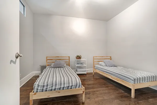 Rented by Compass | media 10