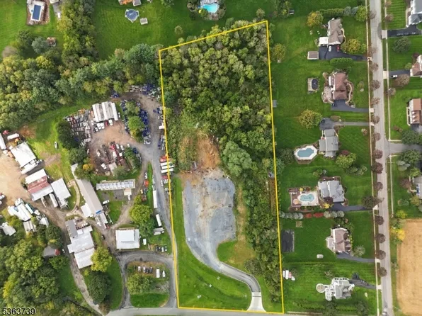 210 Belview Rd, Lopatcong Twp., NJ 08865