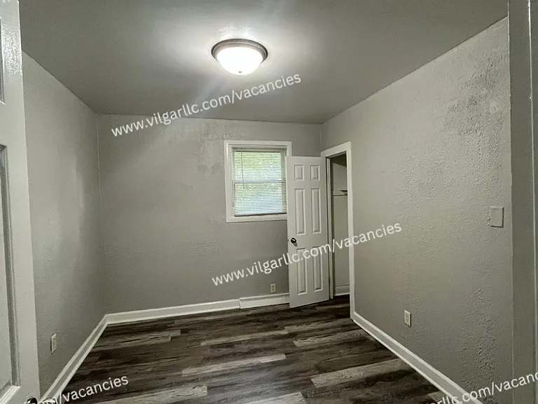 6065 E 6th Pl — Photo 16