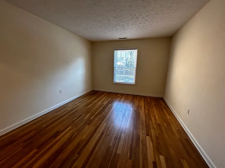 Princeton Circle West Apartments — Photo 53