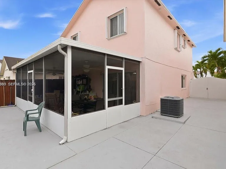 13741 SW 160th Ter — Photo 33
