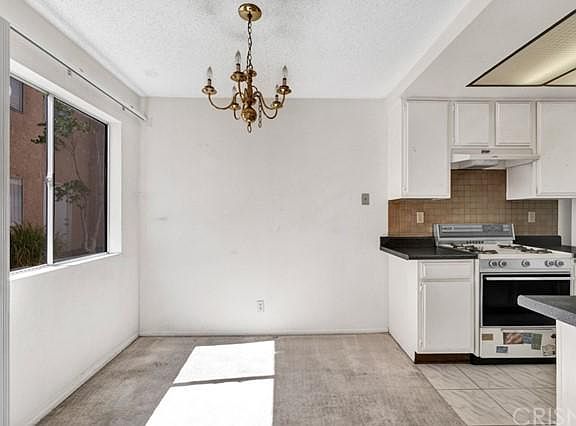 5th image of 8020 Langdon Ave Unit 105