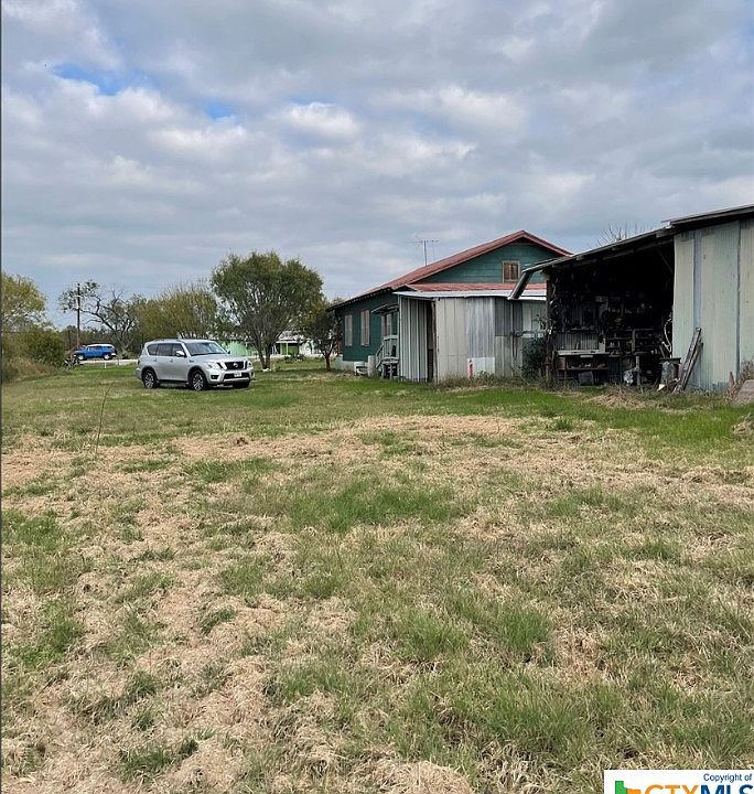 5233 N Highway 123, Hobson, TX 78117 MLS 479705 Zillow