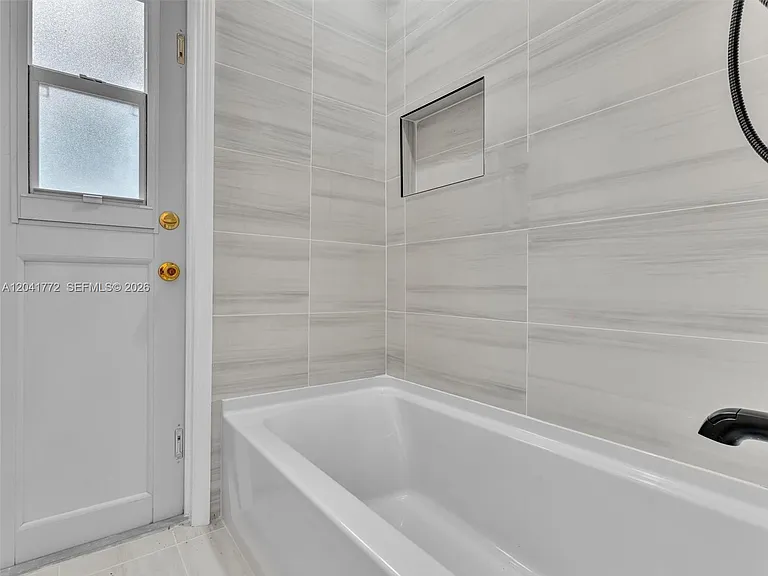 8813 Paradise Ct — Photo 20