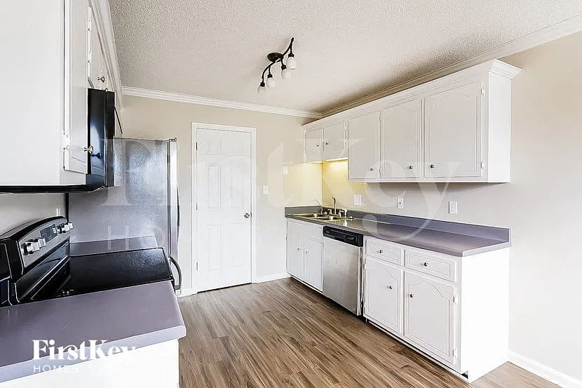 3 bed, 2.0 bath, 1494 sqft, $1,780 — Photo 4