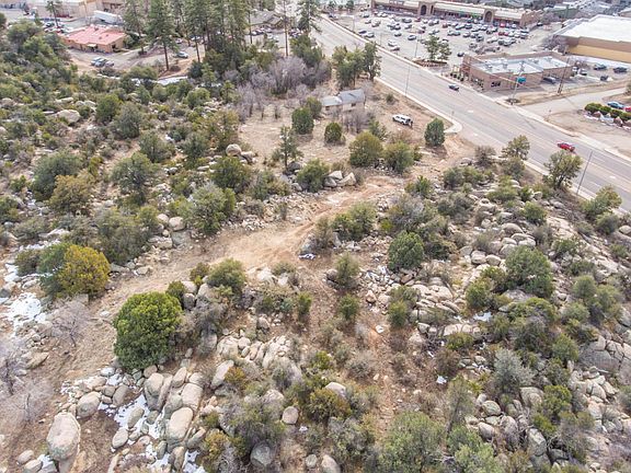 4th image of 1360 W Iron Springs Rd