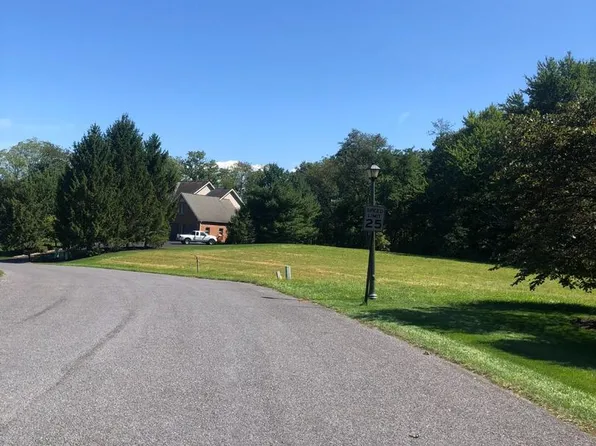 60 Earl Dr, Millersburg, PA 17061