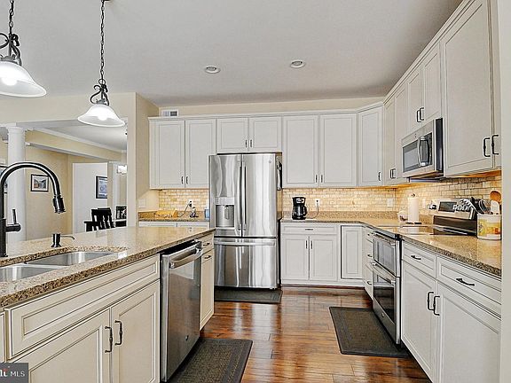 4th image of 512 Brabant Dr
