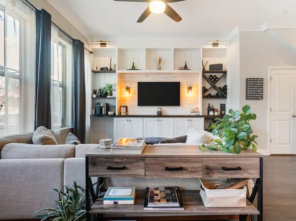 236 Dellwood Dr SE, Smyrna, GA 30080