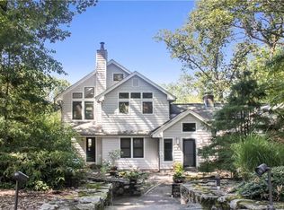 3 Little Brook Rd, Norwalk, CT 06853