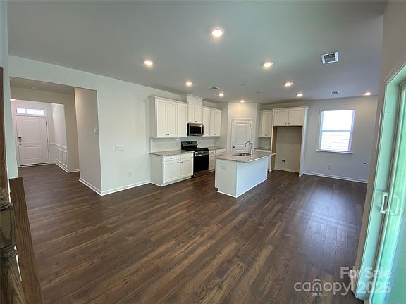 2nd image of 14057 Lake Home Ln