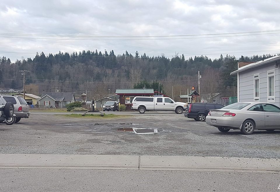 1st image of 129 Hwy 162 E