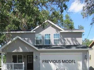 409 14th Ave SW, Minot, ND 58701