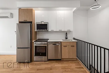 Rented by Rennit Inc.