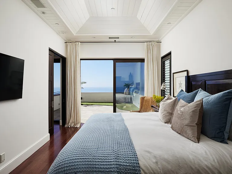 31 Bay Dr — Photo 24