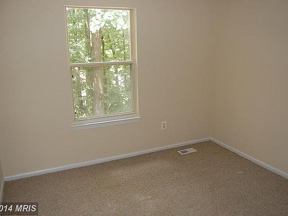 5th image of 523 Oakmont Ct