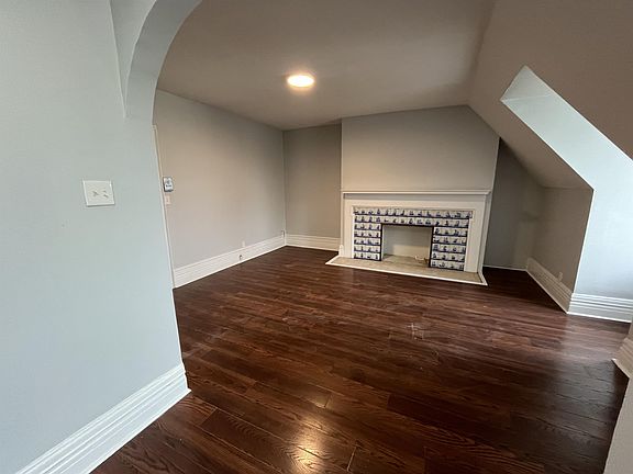 3rd image of 479 Delaware Ave APT 7