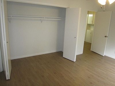 5th image of 5311 Hermitage Ave APT 10