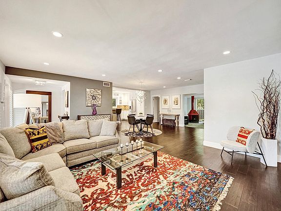 5th image of 2400 NE 26th Terrace