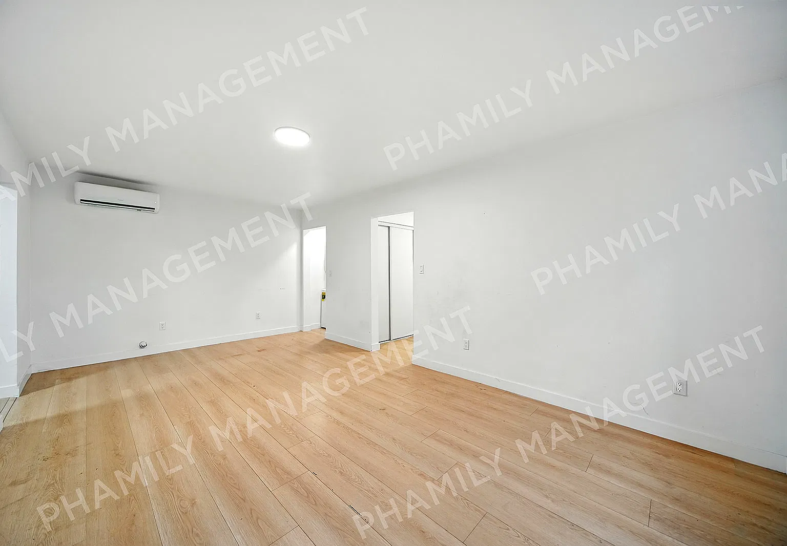 2 bed, 750 sqft, $2,600 — Photo 1