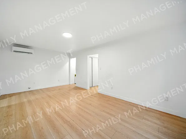 425 N Raymond Ave APT A, Pasadena, CA 91103