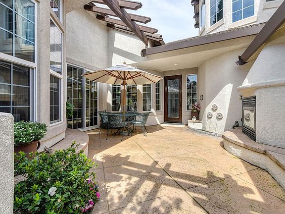4th image of 117 Paizano Ct