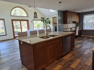 391 Huntington Dr, Wayne, PA 19087