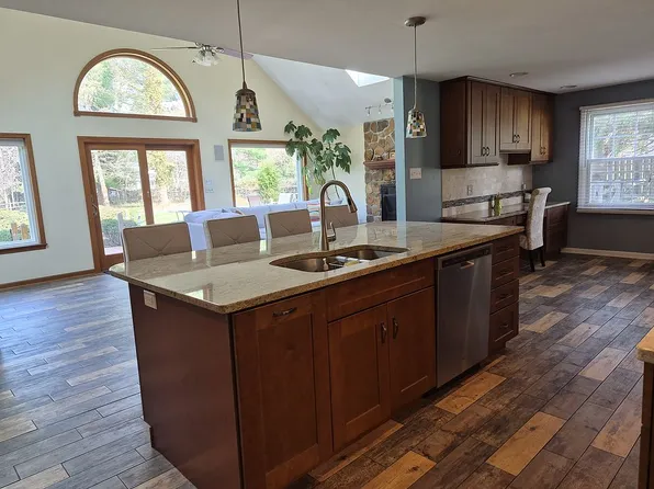 391 Huntington Dr, Wayne, PA 19087