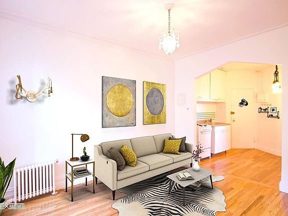 3rd image of 241 Mulberry St APT 14