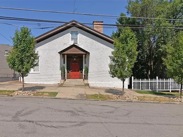 9-11 Carrick Ave, Pittsburgh, PA 15210
