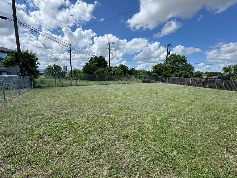 2901 Cantabrian Dr — Photo 23