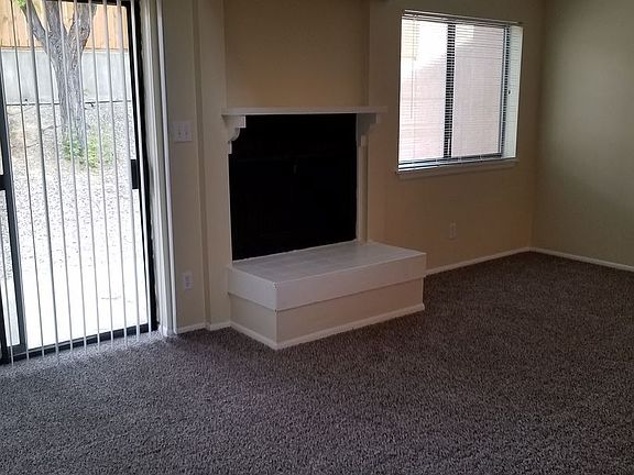 4th image of 5200 Villa View Dr APT 11C