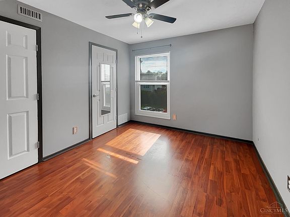 5th image of 5770 Ashby Ct