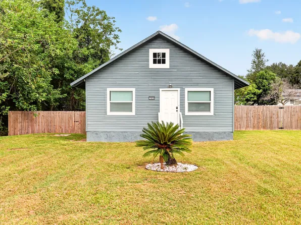 705 NW 64th Pl, Ocala, FL 34475