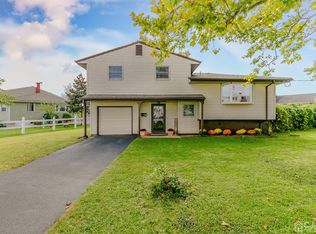 28 Bayberry Ct, Port Reading, NJ