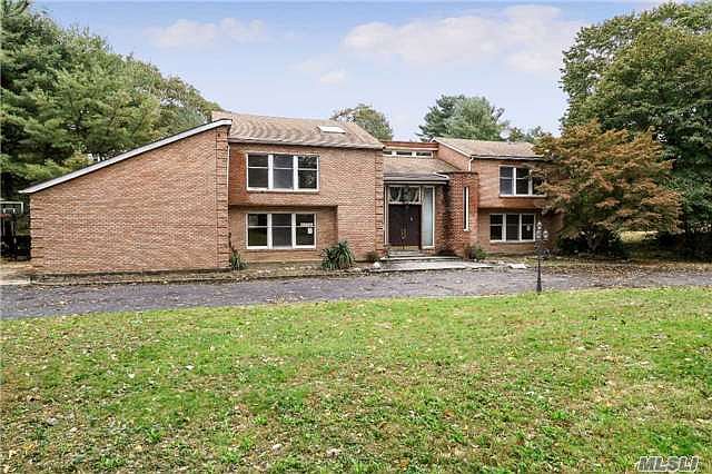 1st image of 9 Ferncote Ln