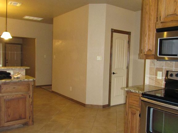 3rd image of 4416 SW Rosemary Way