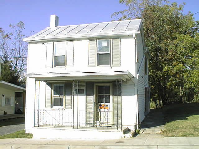 2nd image of 226 Kelley St