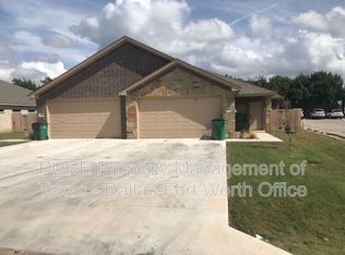 3011 Enchanted Rd, Granbury, TX 76049