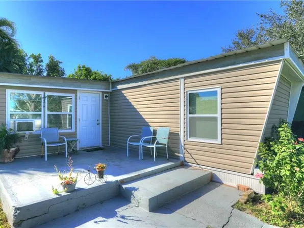 323 Pineapple St, Sebastian, FL 32958