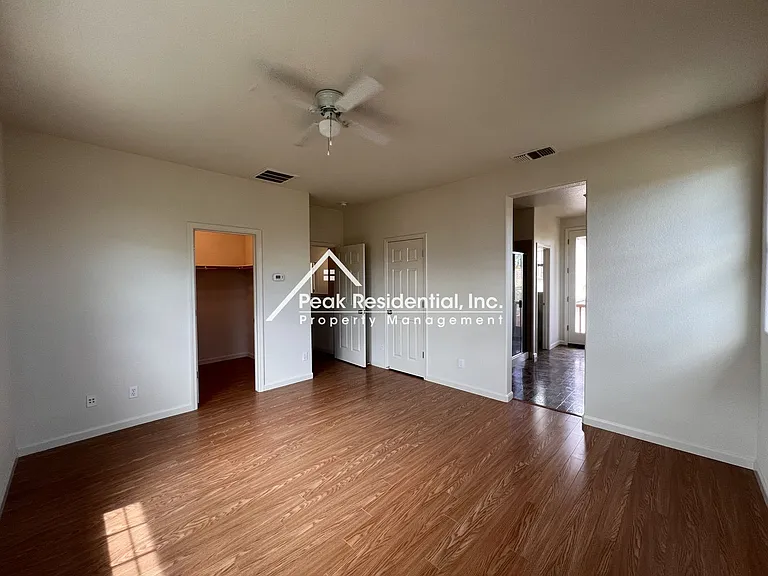 882 Bullion Ln — Photo 25