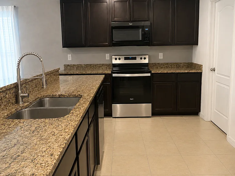 1115 Wynnmere Walk Ave — Photo 11