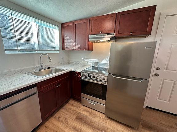 4th image of 2020 Brommer St #D