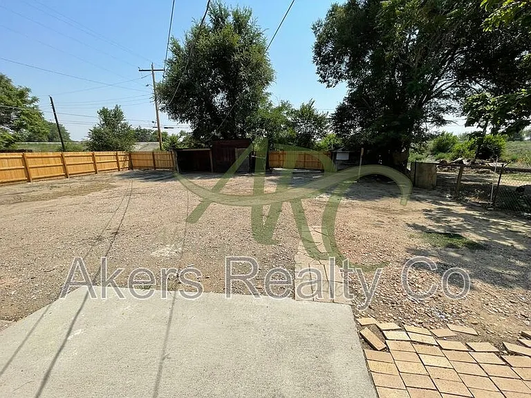 920 Damson St — Photo 19