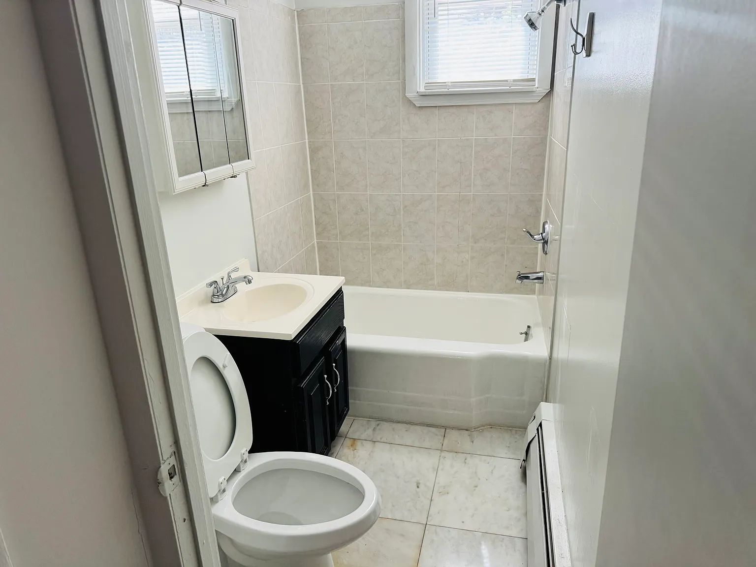 1 bed, 600 sqft, $1,165 — Photo 4