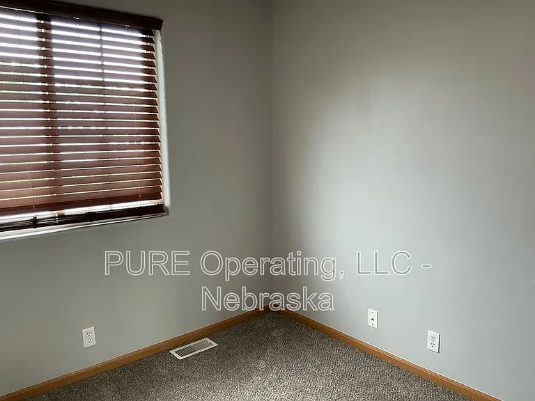11657 Bauman Ave — Photo 38
