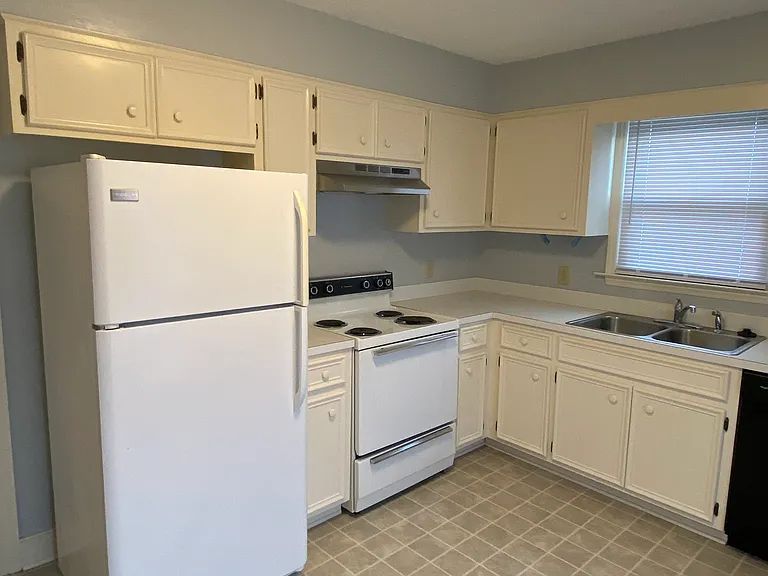 2101 E 4th St #1 — Photo 16